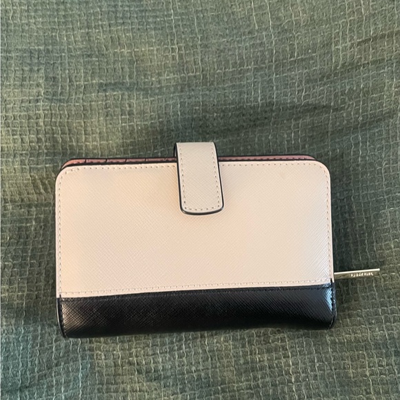 NWOT Kate Spade Madison Medium Bifold Wallet - Picture 3 of 3